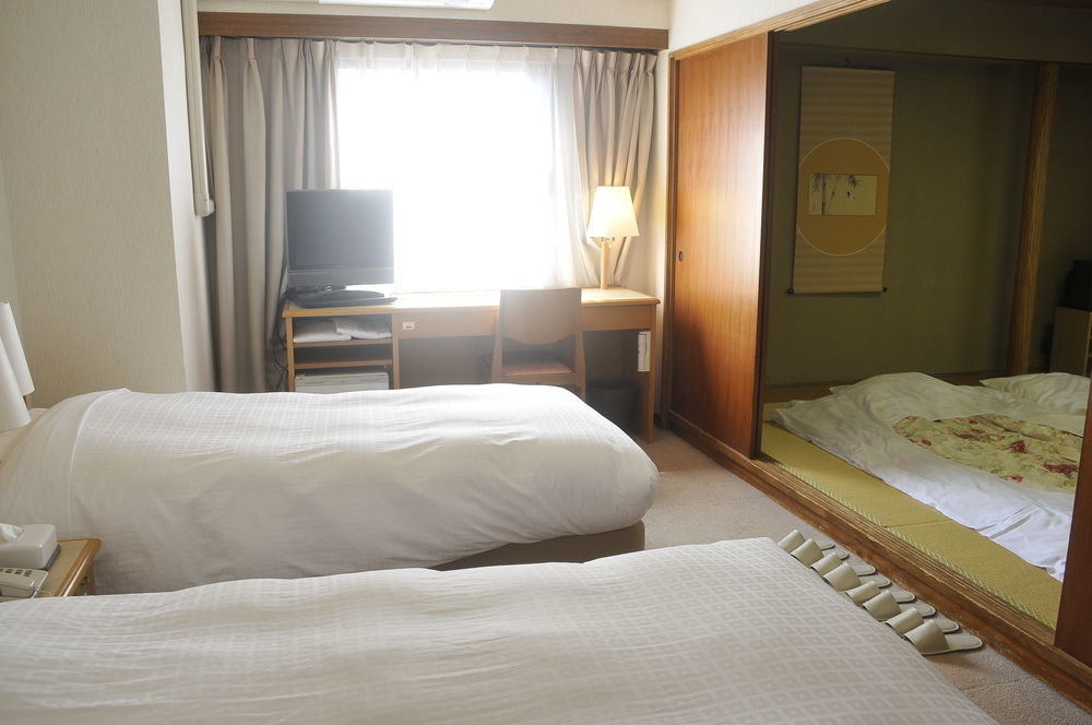 Hotel Terrace Yokohama Йокохама Екстериор снимка